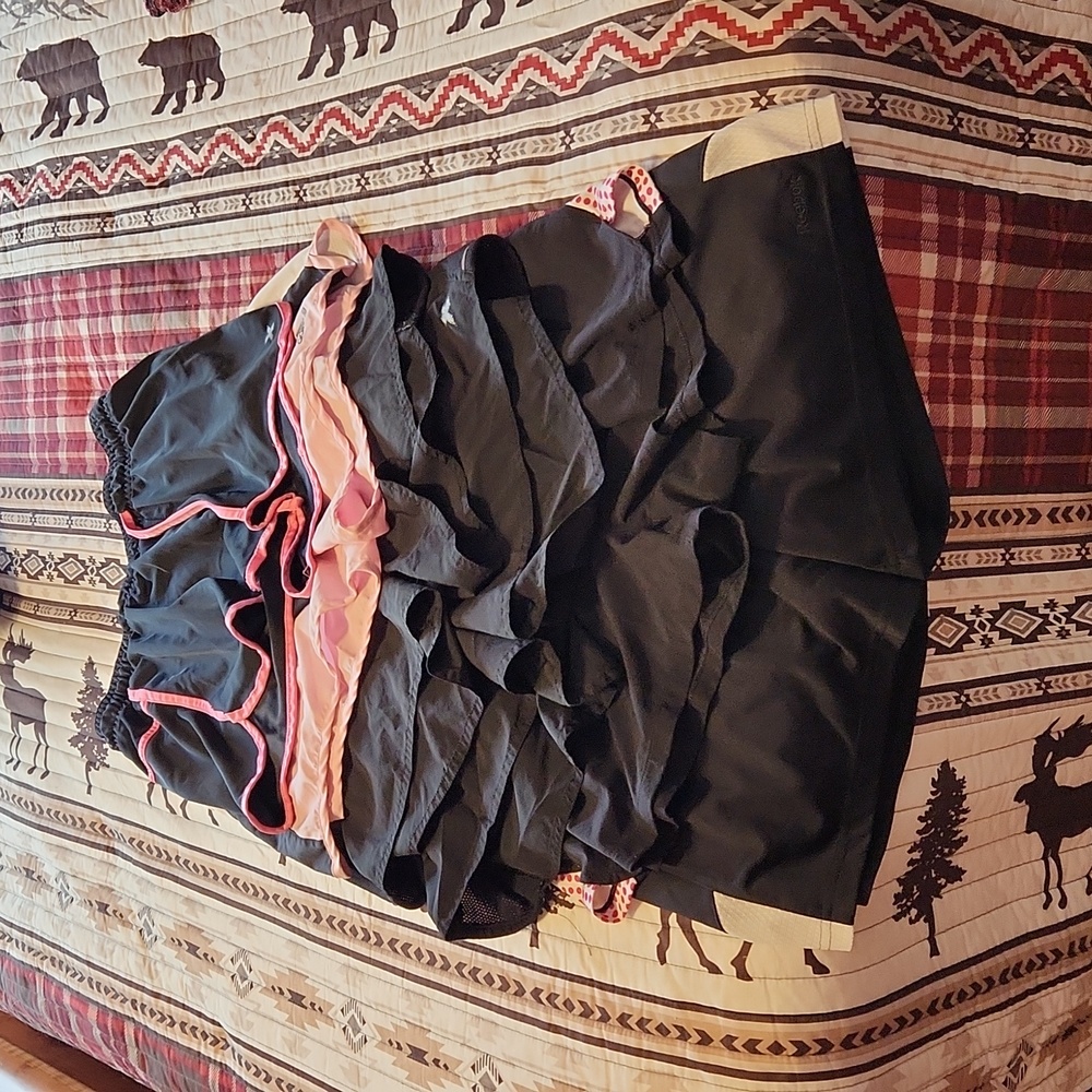 6 pair of shorts size medium